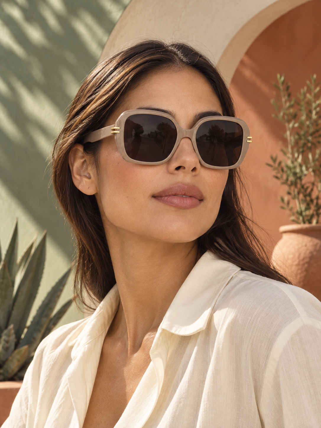 DESSON estelle sunglasses — tryon cafe, North American woman.