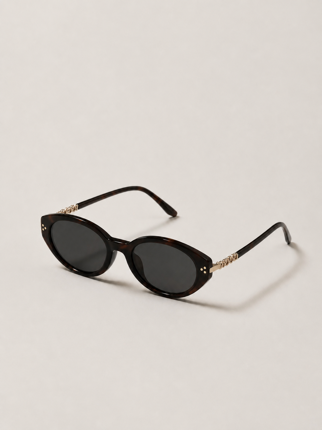 Sable sunglasses from a three-quarter studio angle